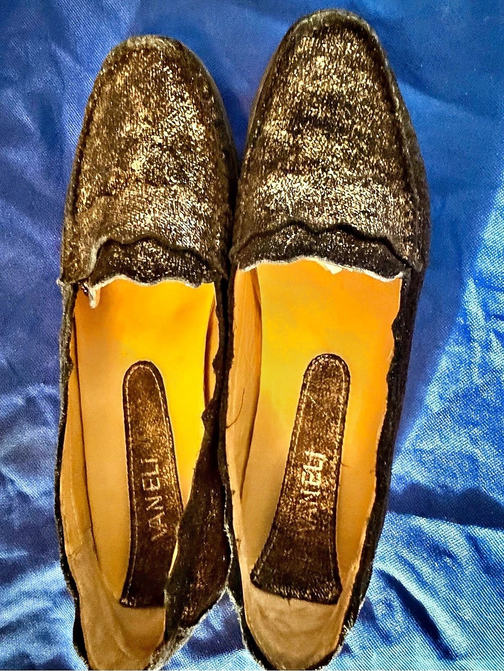 Vaneli (ITALY)Metallic Loafers Black & Gold